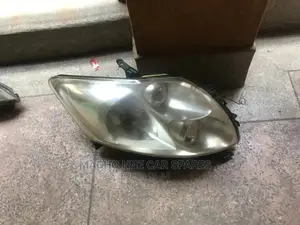 Toyota Auris 2008 Xenon Headlight