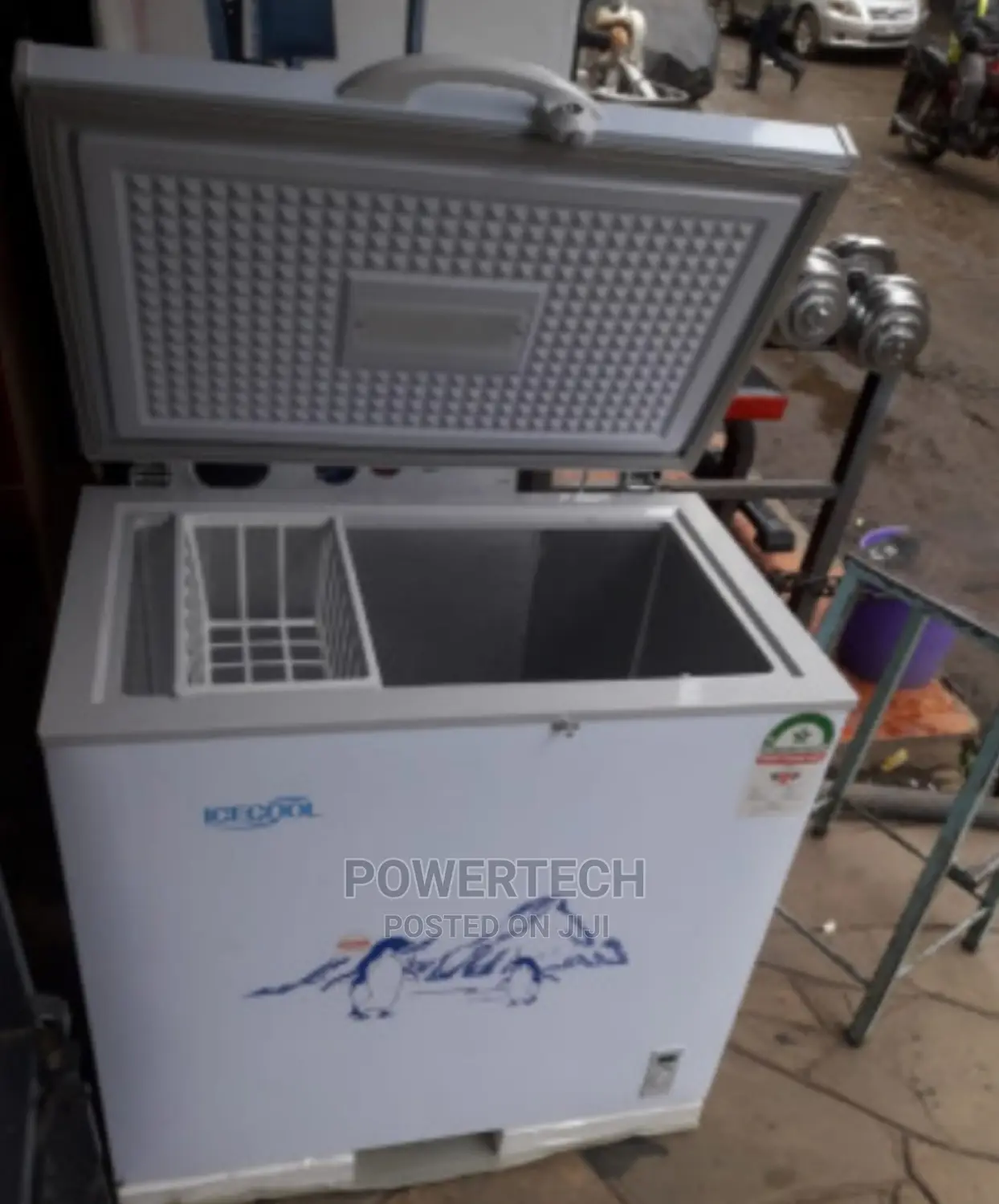Chest Freezer -219litres.