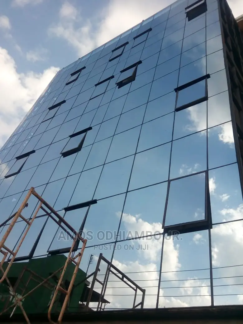 Alluminiam Partitions and Fittings