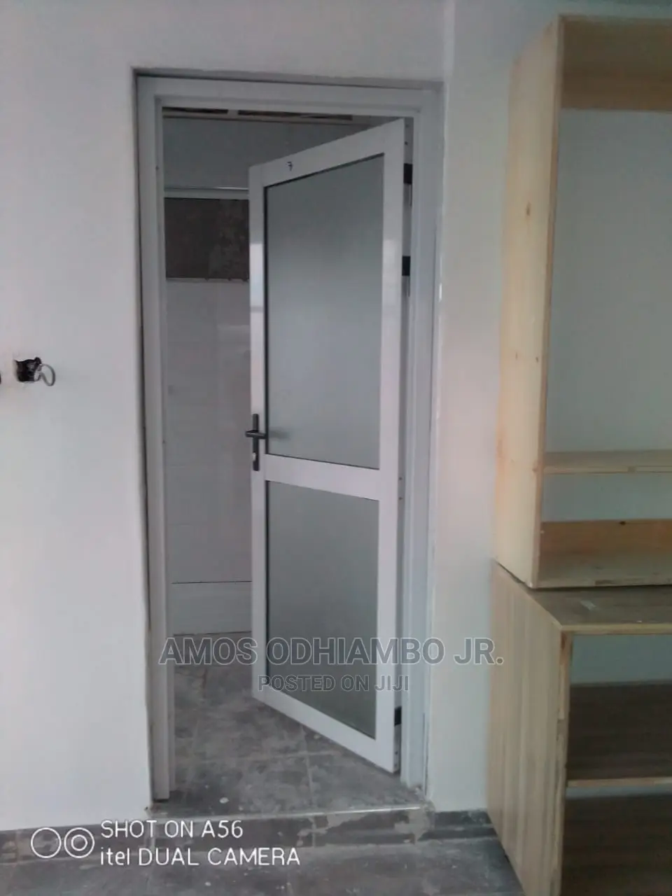 Alluminiam Partitions and Fittings