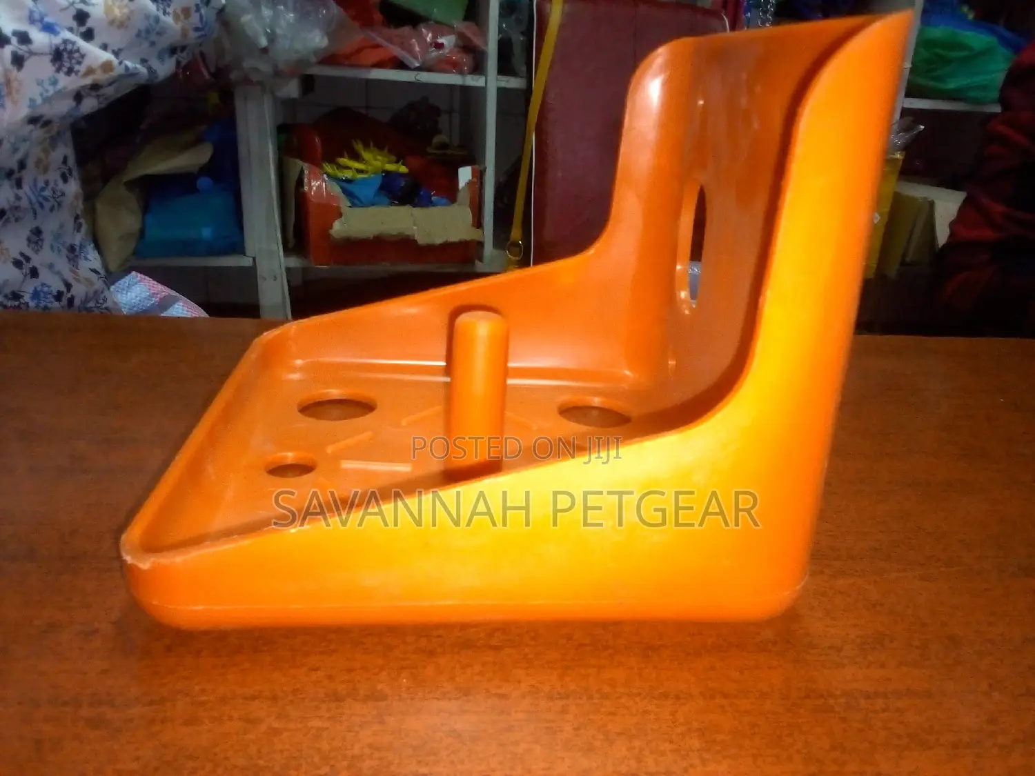 Livestock Nutrition Lick Brick Feeder for Holding Salt Blocks