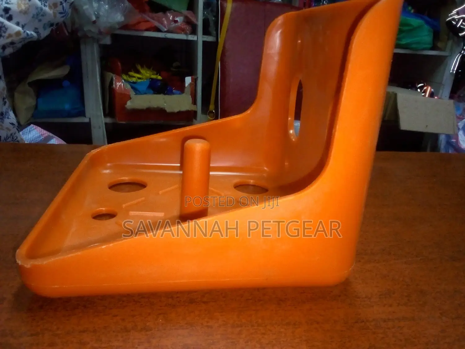 Livestock Nutrition Lick Brick Feeder for Holding Salt Blocks