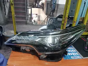 Fortuner New Model Headlight Xenon
