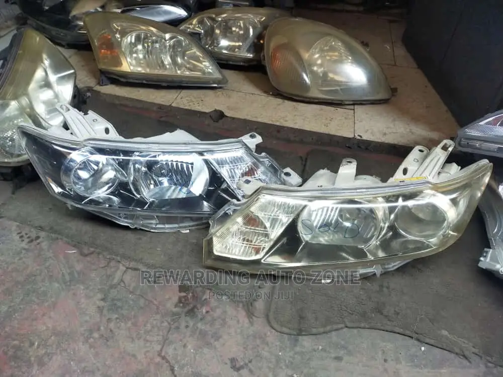 Allion 260 Headlight.Non Xenon