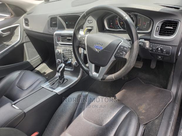 Volvo V60 2015 Matt Black - thumbnail 8