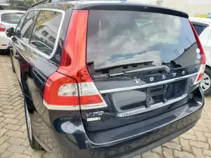 Volvo V70 2015 Matt Black
