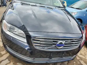 Volvo V70 2015 Matt Black
