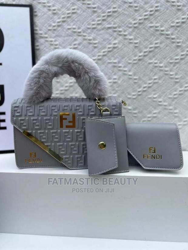 3 in 1 Shoulder Bag - thumbnail 2