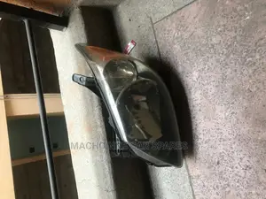 Toyota Voltz Headlight
