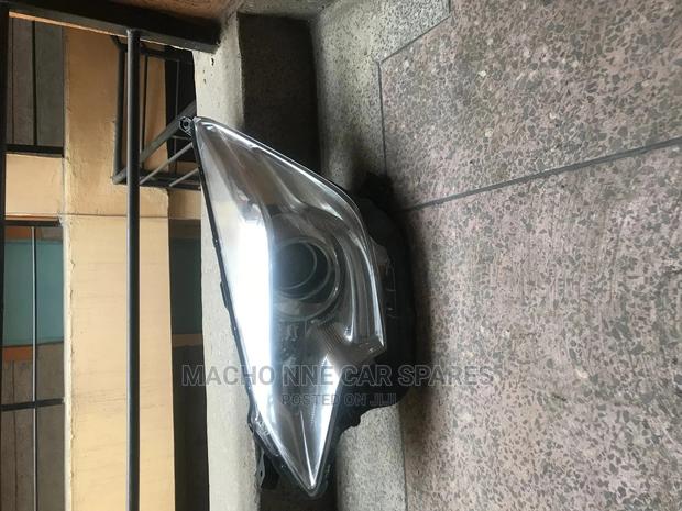 Toyota Ractis 2015 Xenon Headlight