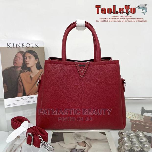 Quality Handbag - thumbnail 2