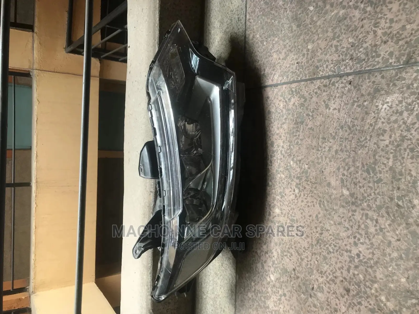 Mitsubishi Outlander 2016 Xenon Headlight