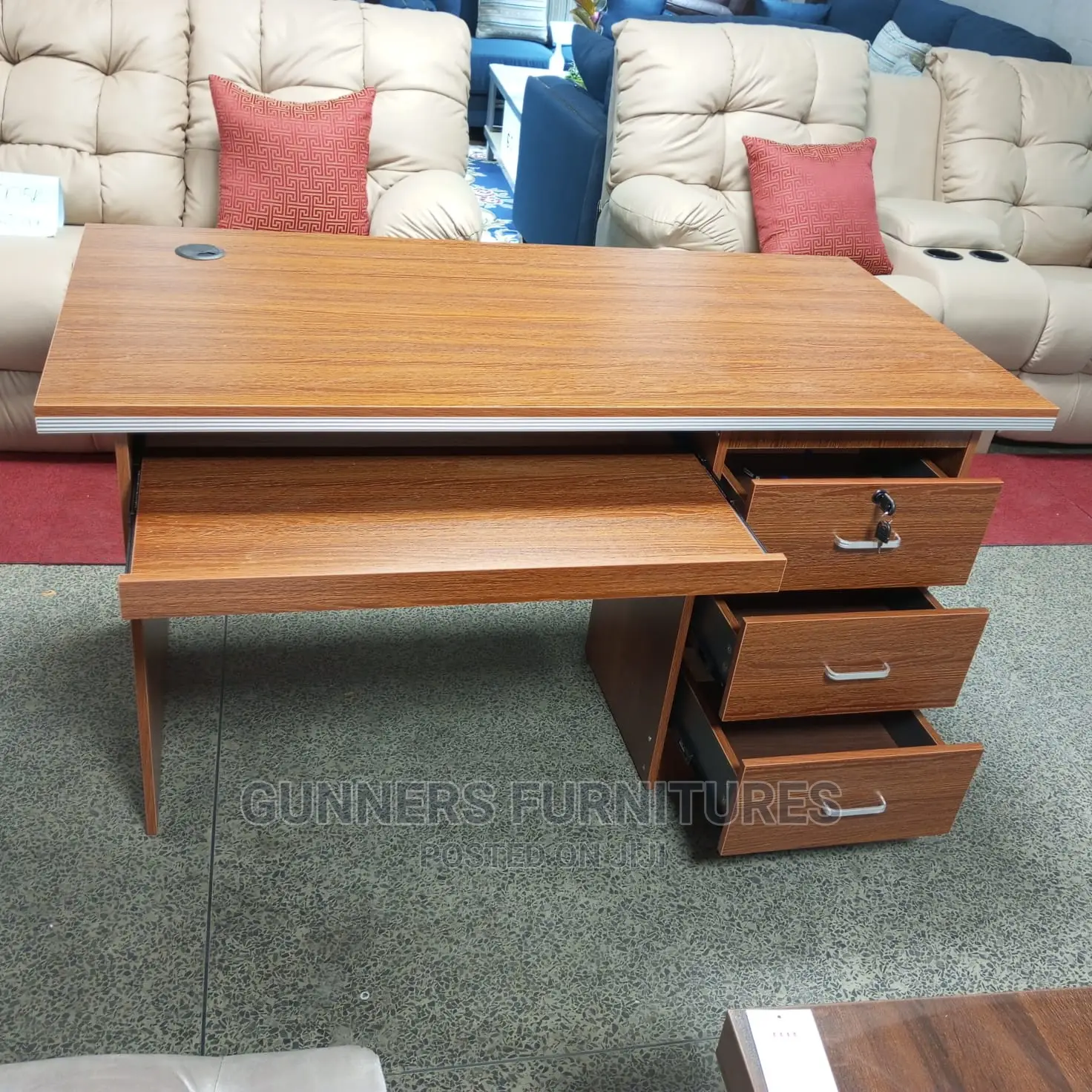 Office Desk 1.4m