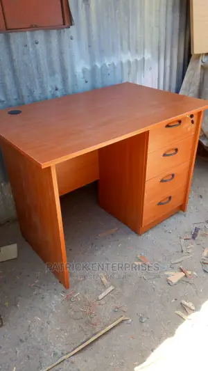 Executive Office Desk 1.2 Mtrs