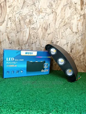 Up and Down Wall Lights 6×2W