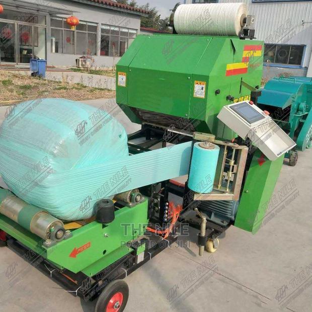 Economical Affordable Pig Grass Baling Envelop Machine - main view