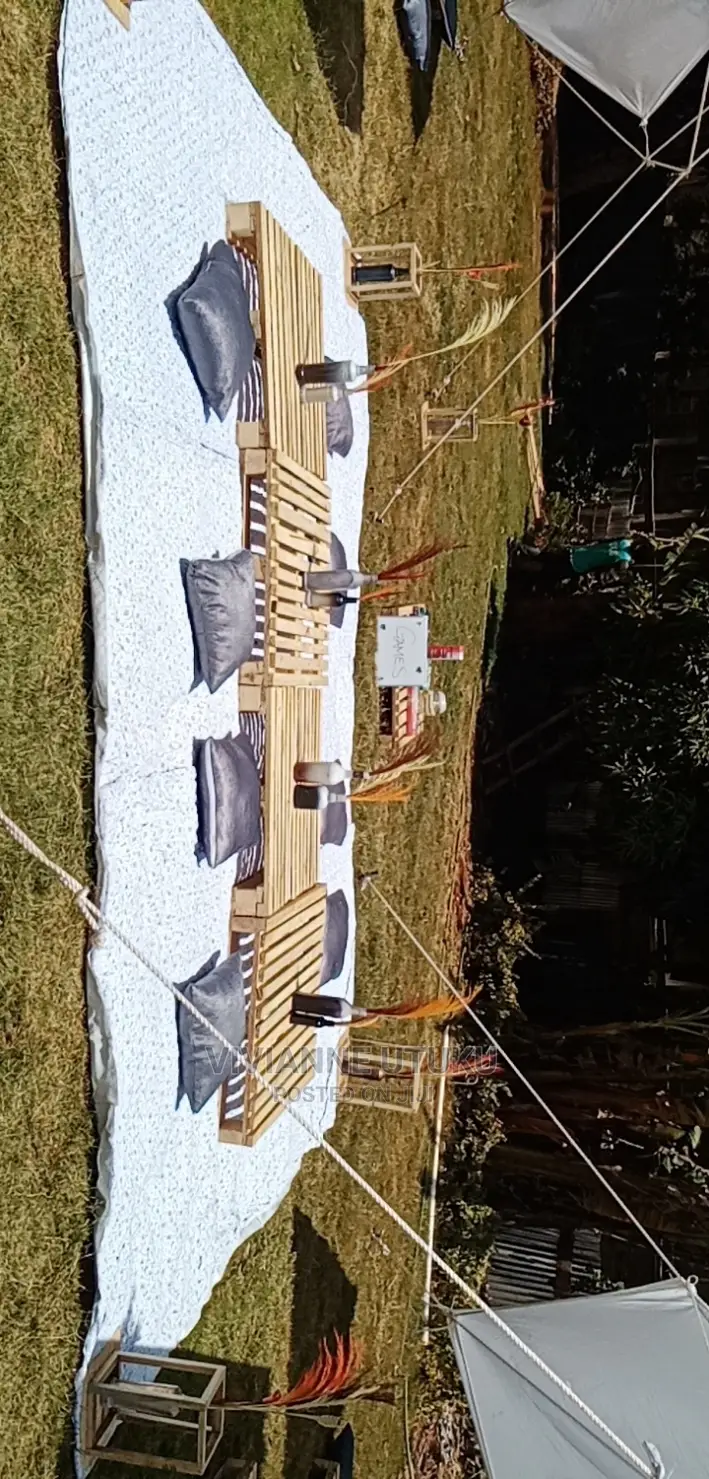 Palletes, Tents, Lanterns, Picnic Mats and Pillows for Hire