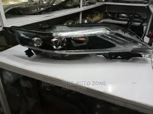 Harrier 2015 Headlight Xenon