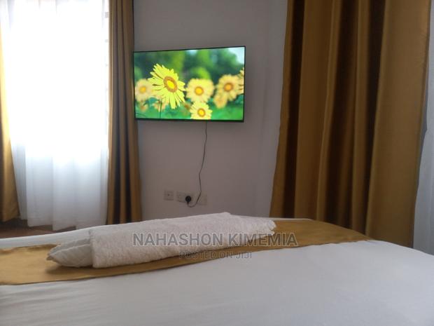 Stylish Airbnb Studio Roysambu Thika Road - thumbnail 4