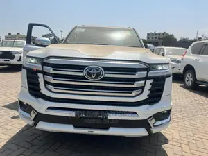 Toyota Land Cruiser 2016 Pearl