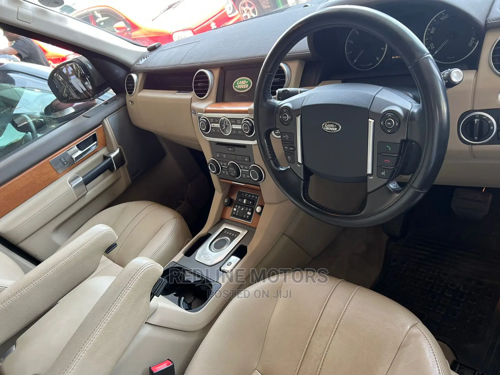Land Rover Discovery 2016 Gold