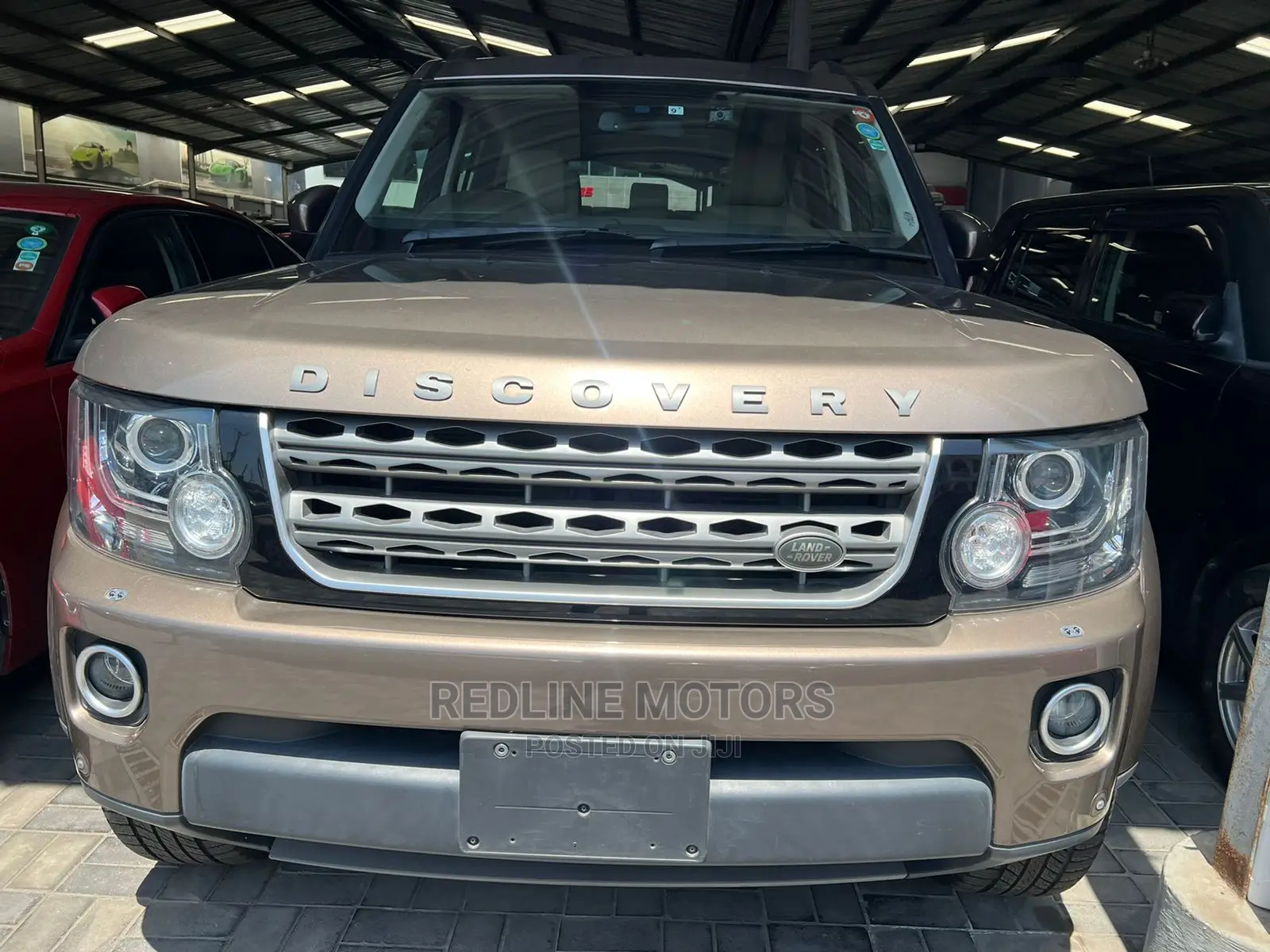 Land Rover Discovery 2016 Gold