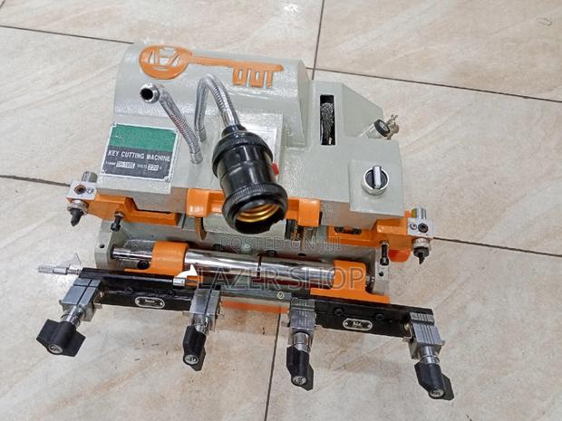 Key Cutting Machine - thumbnail 3