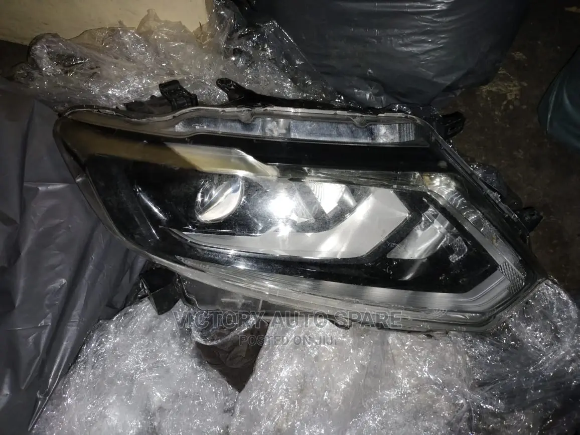 Xtrail Nt32 Headlight Xenon 2013/2014