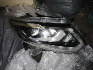 Xtrail Nt32 Headlight Xenon 2013/2014