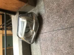 Toyota Sienta 2012 Xenon Headlight