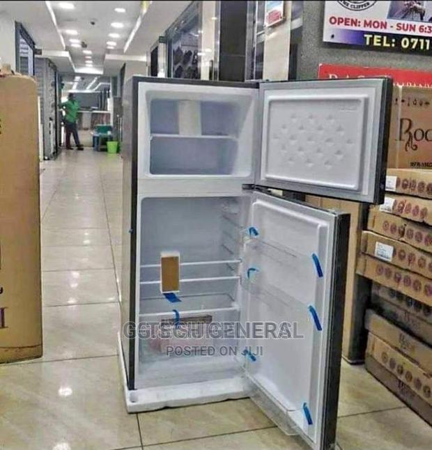 Roch RFR-150dt-I Top-Mounted Defrost Fridge - 128l