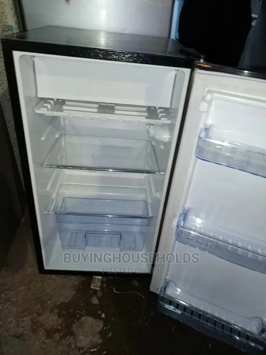 Von 90L Fridge