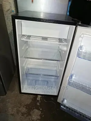 Von 90L Fridge