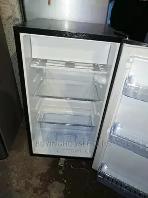 Von 90L Fridge