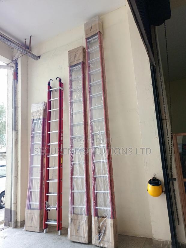 2 Section Fibre Glass Double Extension Ladder 24ft - thumbnail 2