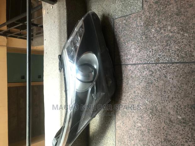 Toyota Avensis 2015 Xenon Headlight(Black) - main view