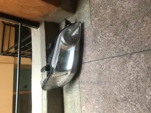 Mitsubishi Lancer Cedia Headlight