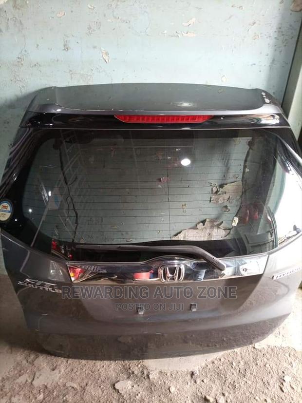 Honda Fit Shuttle 2012 Tailgate.