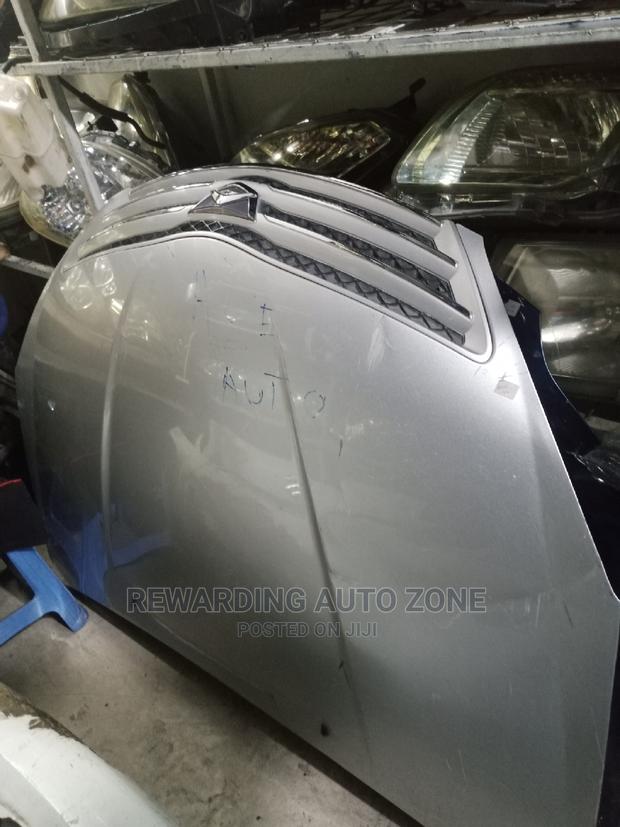 Allion 240 2005 Bonnet.