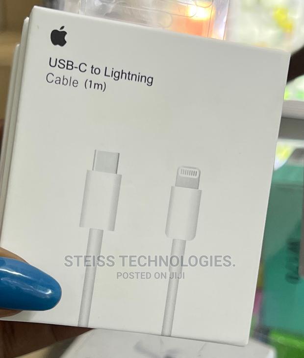 Usb-C to Lightning iPhone Cable. - thumbnail 3