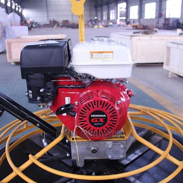 Walk Behind Power Trowel - Honda Engine.