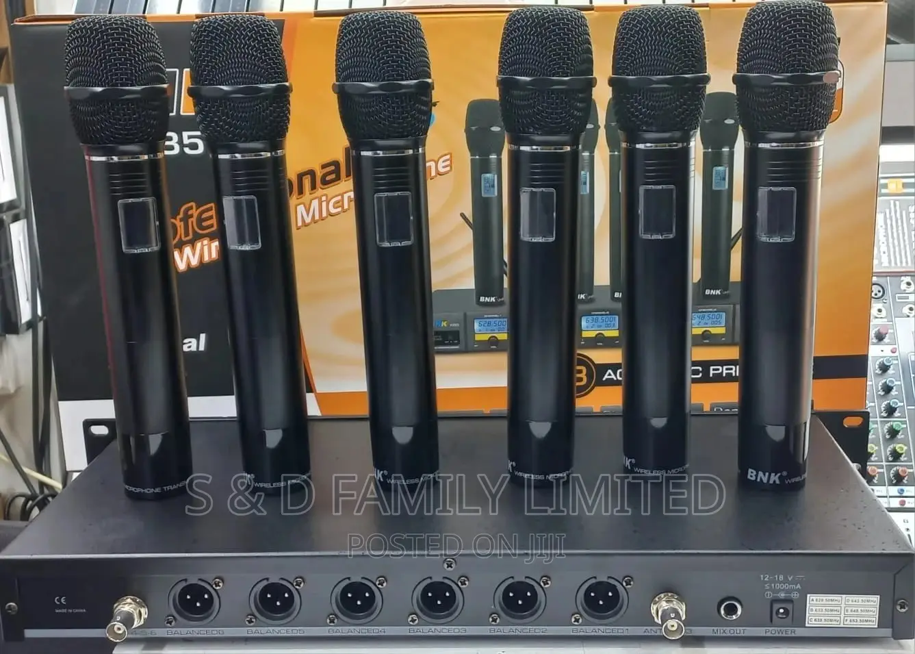6 Wireless BNK Professional Wireless Microphone