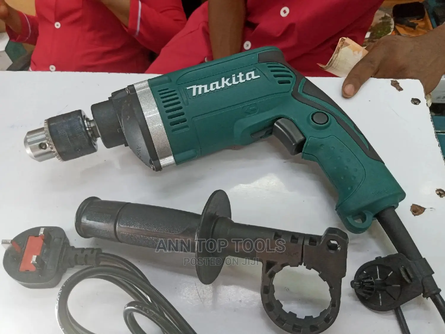 850 W Makita Drill