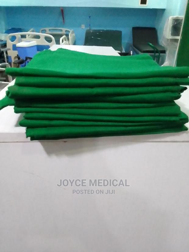 Green Towels - main view