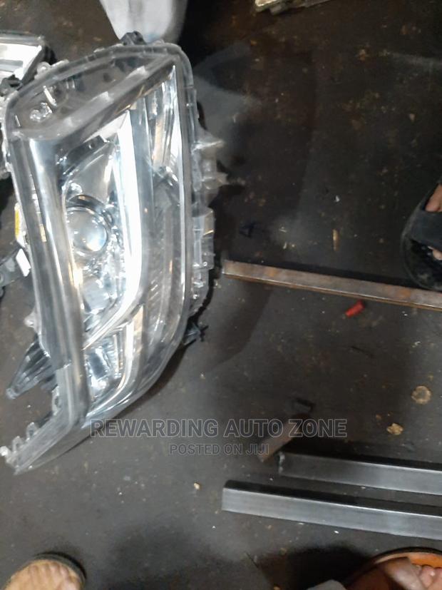 Toyota Alphard New Model Headlight.