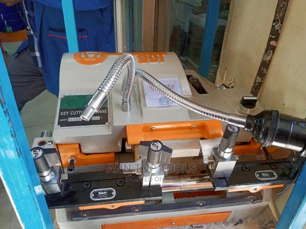 Commercial Keycut Machine - main view