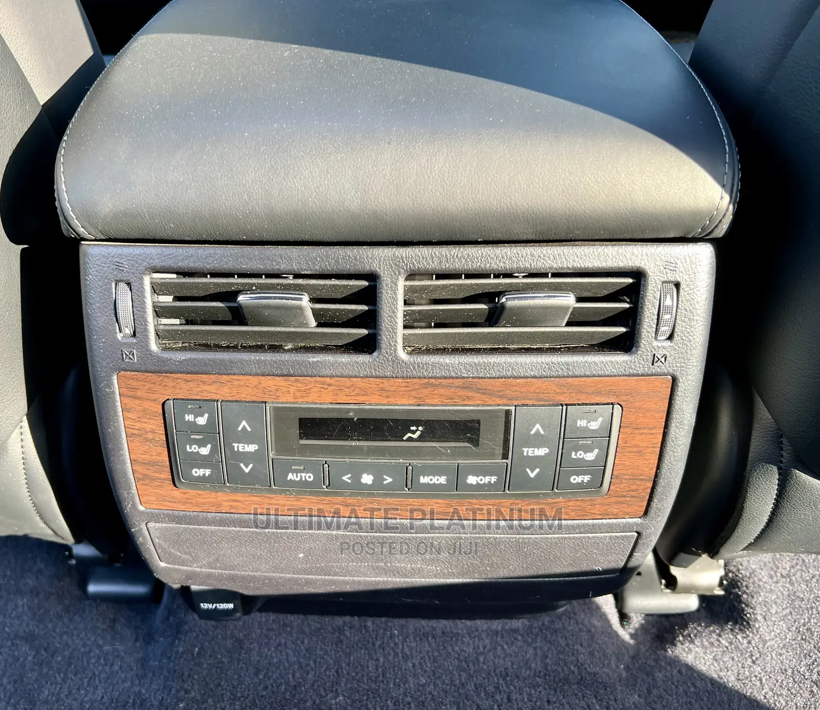 Toyota Land Cruiser 4.6 V8 ZX 2017 Brown