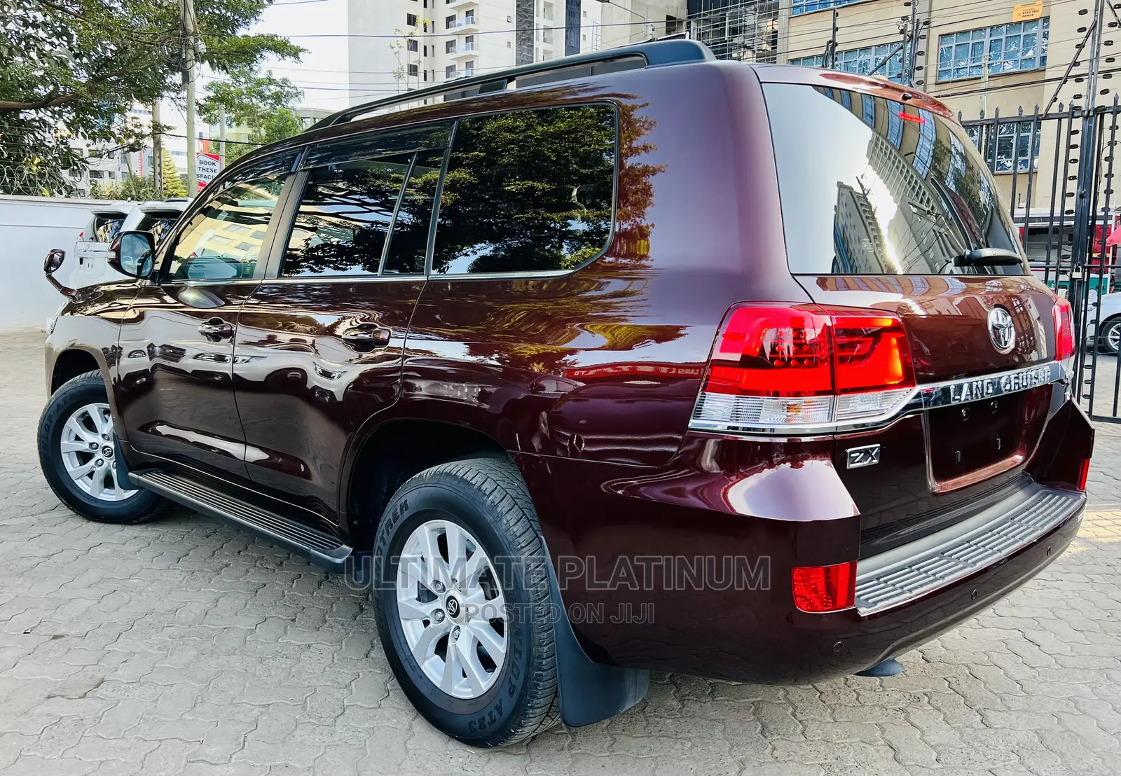 Toyota Land Cruiser 4.6 V8 ZX 2017 Brown