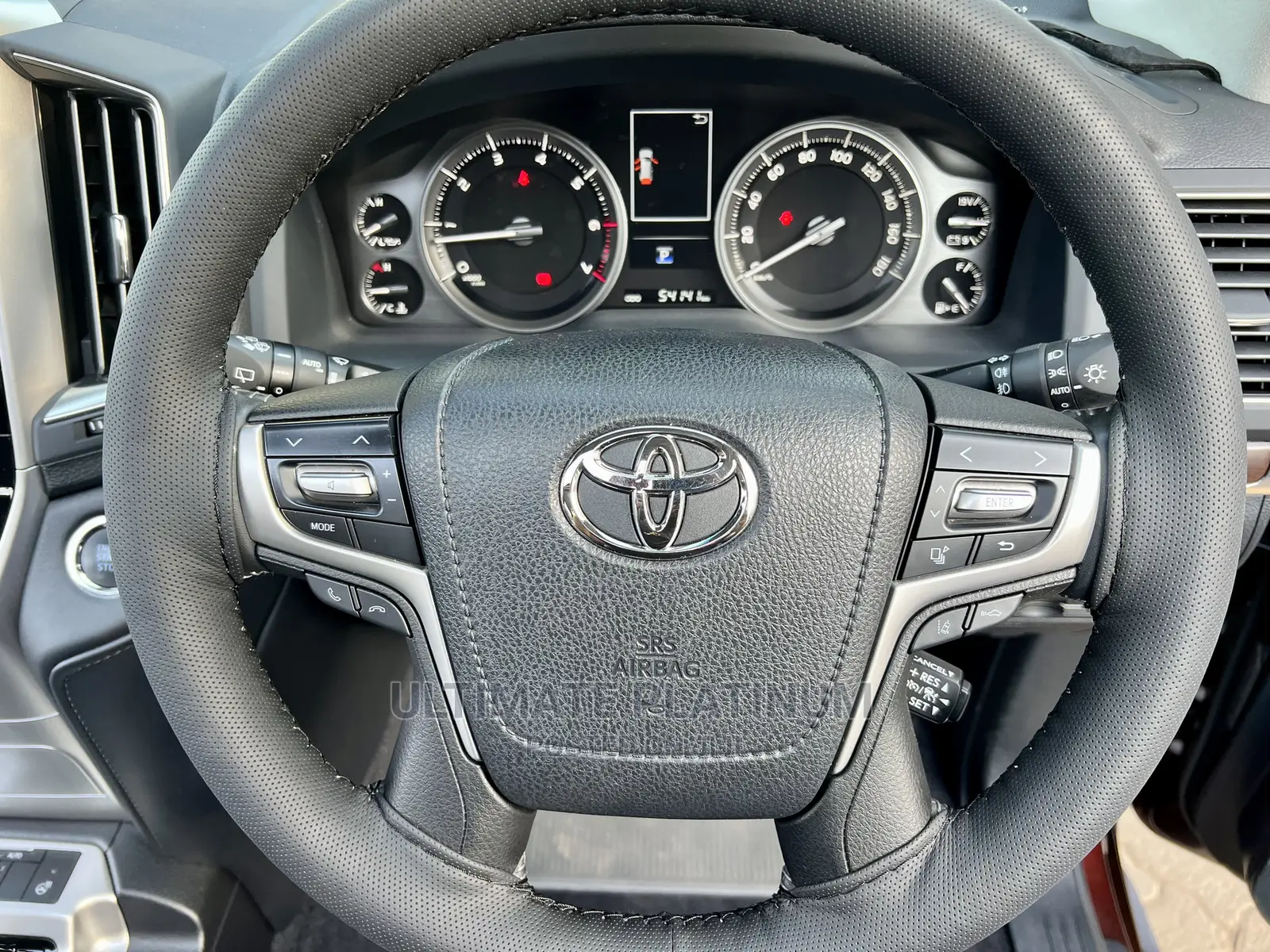 Toyota Land Cruiser 4.6 V8 ZX 2017 Brown
