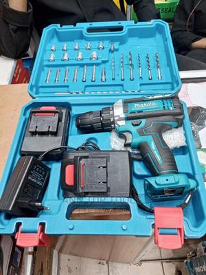 18 v Makita Cordless Drill - thumbnail 2